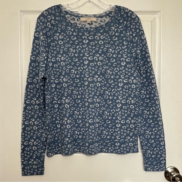 ANN TAYLOR LOFT Blue & Gray Wool Blend Leopard Long Sleeve Crewneck Sweater Top - Picture 1 of 8
